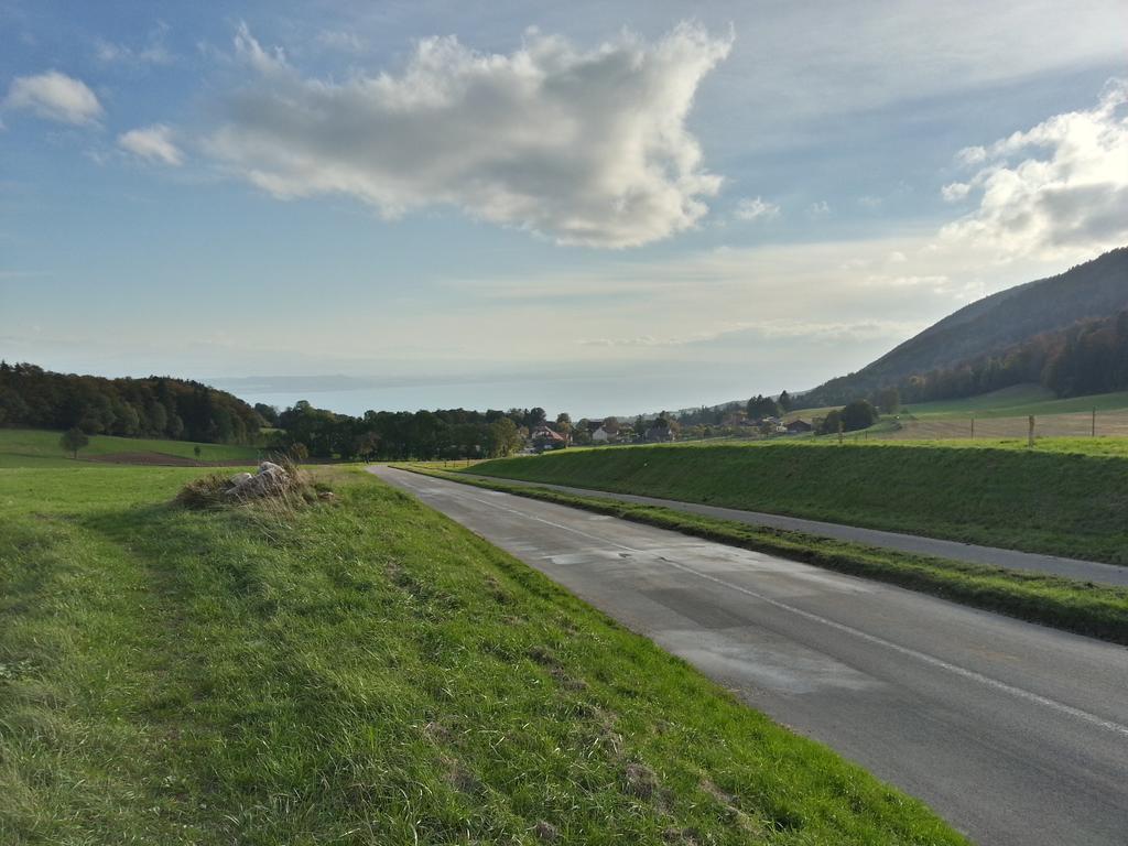 Hotel Du Chasseur Enges Exteriér fotografie