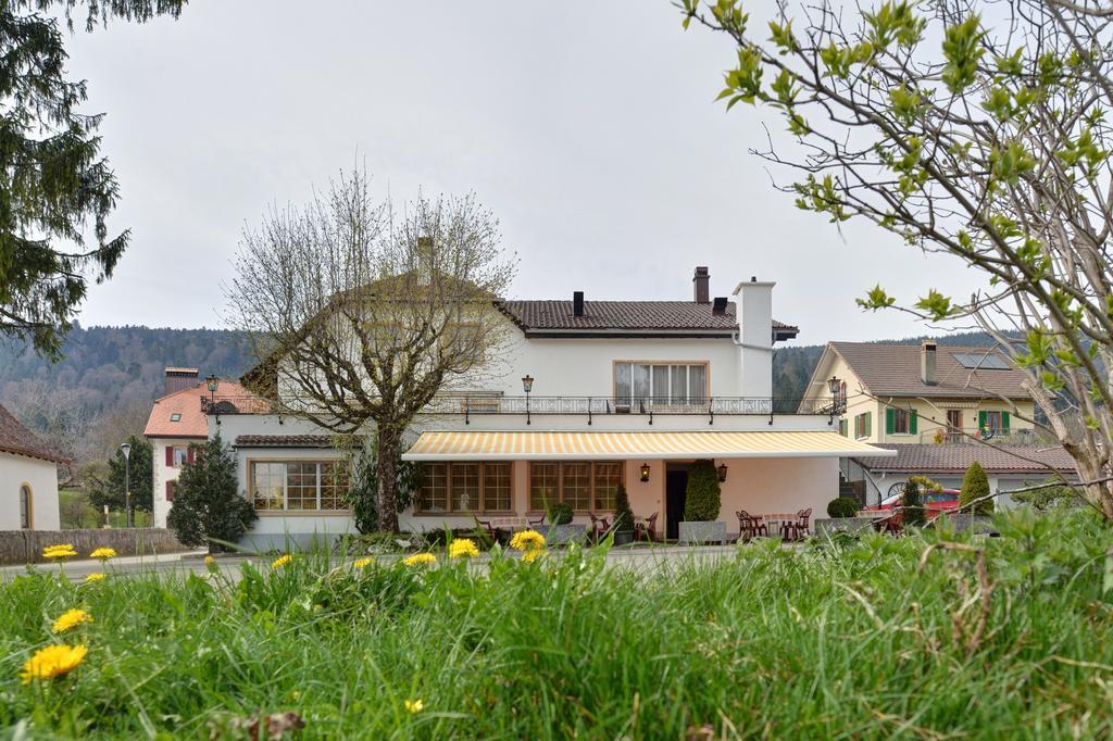 Hotel Du Chasseur Enges Exteriér fotografie